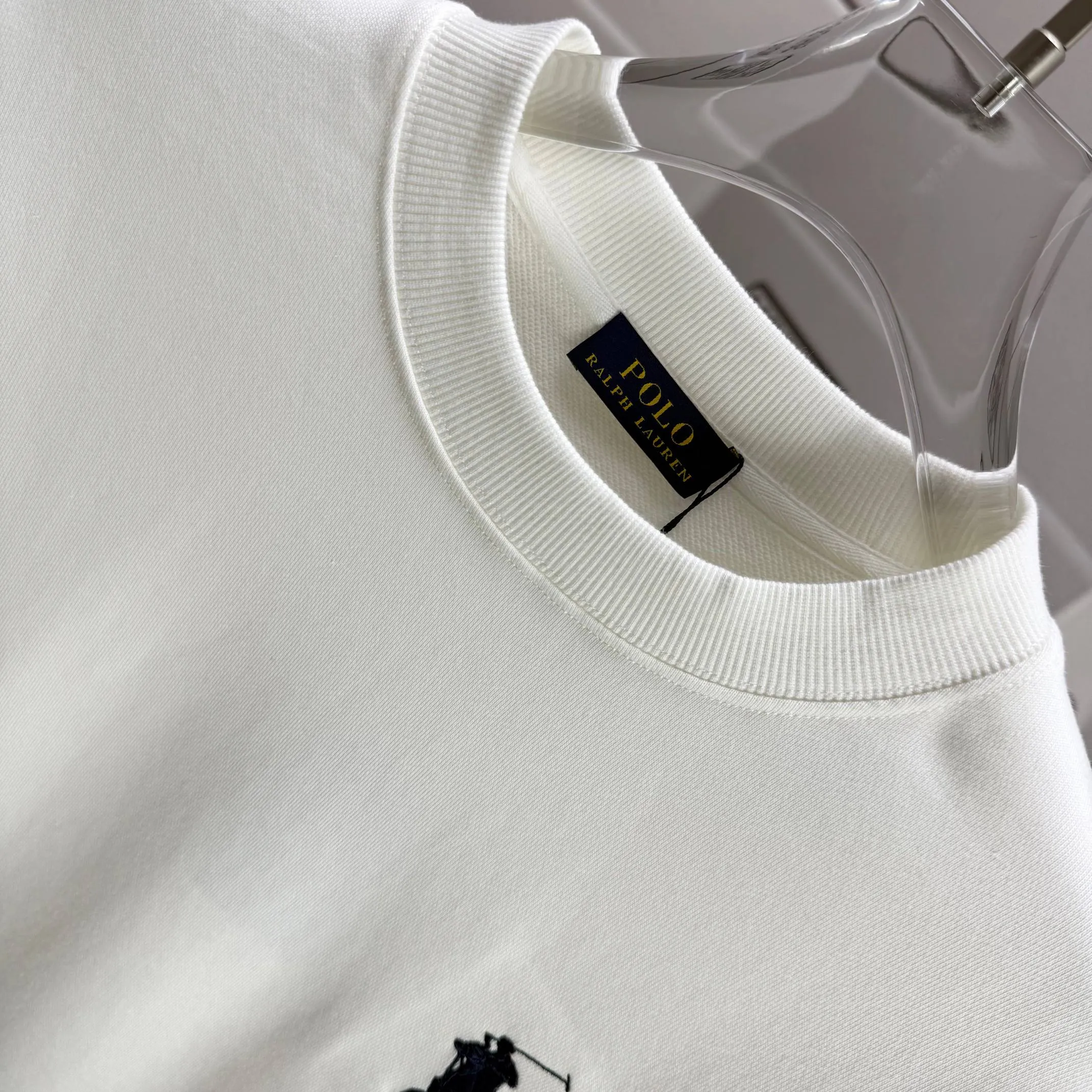 P210 Polo* Ralph Lauren 2025 Autumn and Winter new round neck sweatshirt Classic simple embroidery Customized terry fabric Long sleeves Unisex Color: Black White Size: S (90-130 pounds) M (120-150 pounds) L (140-165 pounds) XL (160-180 pounds) XXL (180-210 pounds)